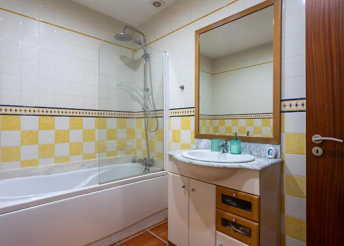 Apartment What A Fish *